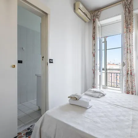 Apartment Dante Luna, Centro, Cagliari, Sardegna