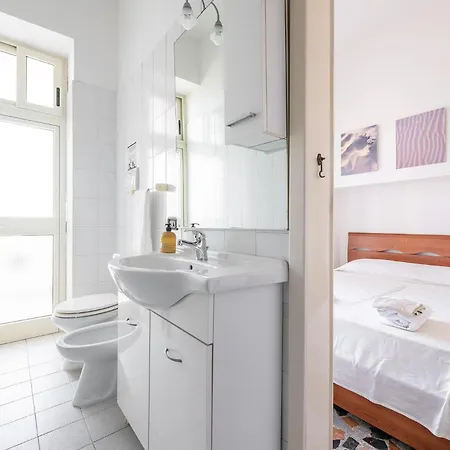 Dante Luna, Centro, Cagliari, Sardegna Apartment *